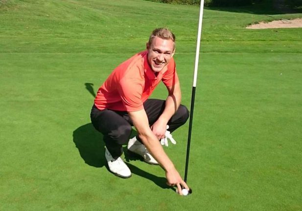 Andreas gjorde hole in one