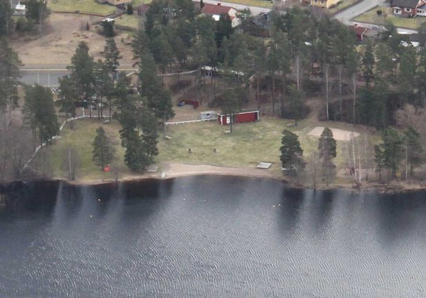 Förslaget: Återställ lekplatsen vid Hjortsjöns badplats