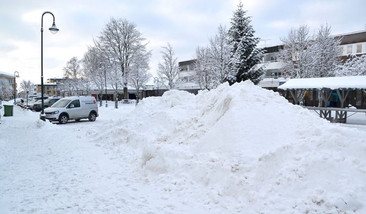 Nya parkeringsplatser dröjer i Vaggeryd