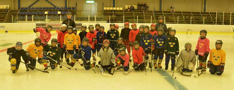 Hockeyskolan har börjat i Värnamo