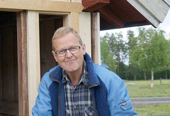 Larsson: Underlätta byggnation på egen mark