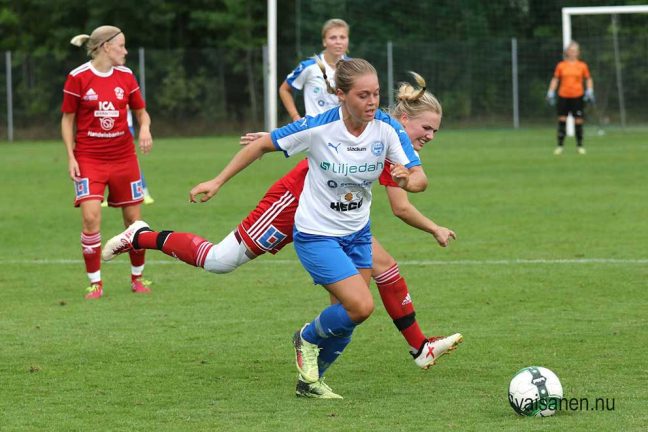 Bildspel: IFK-damerna  vann med 2-0