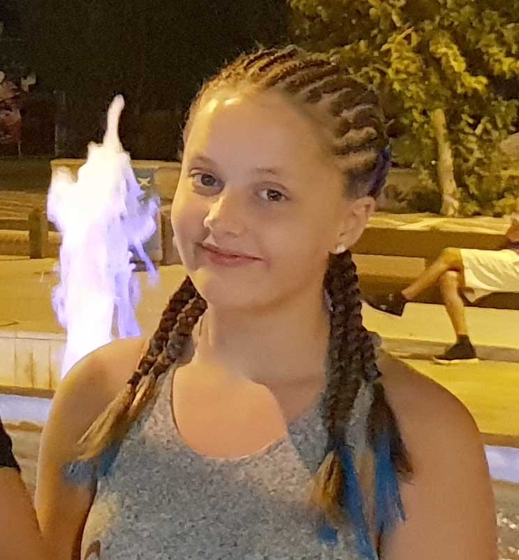 Nova Karlsson 14 år