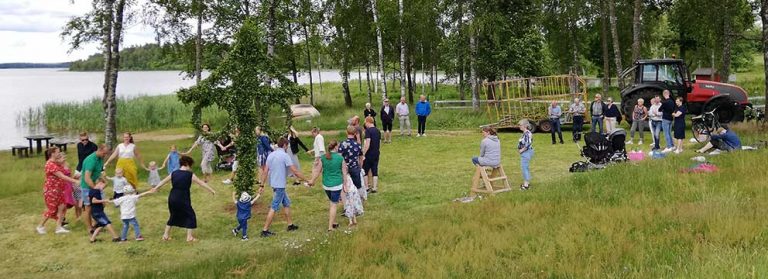 Midsommar firades i Starkeryd