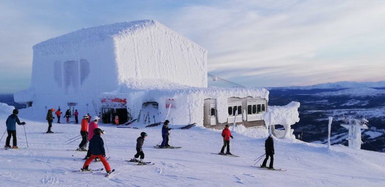 52 skidåkare firade sportlovet i Åre