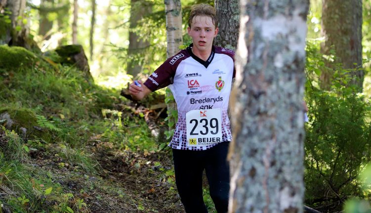 Axel Elmblad är årets orienterare i Småland 2021