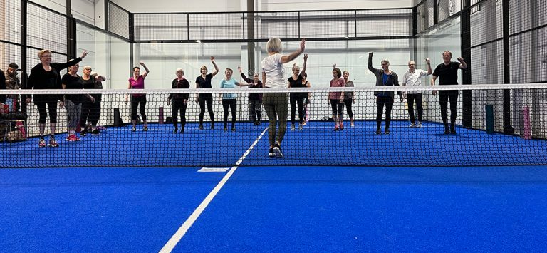 Seniorgympa i padelhallen