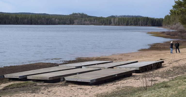 Byalaget bjöd in till träff: Långasjöns badplats ska rustas upp