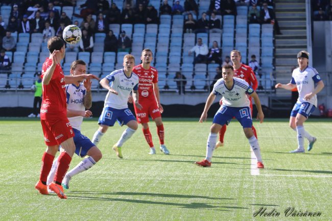 IFK Värnamo dominerar − Norrköping faller helt