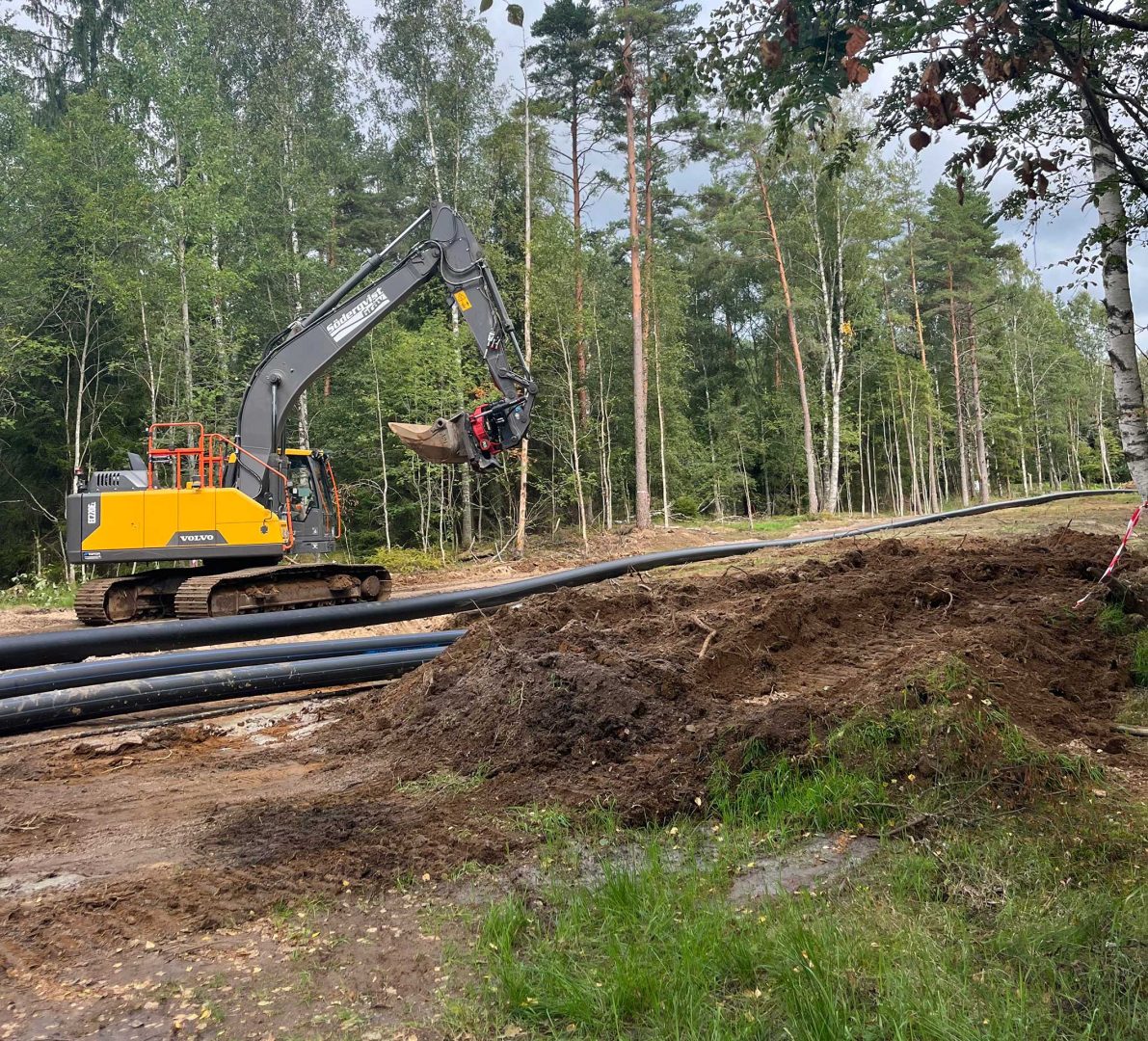 Rören är snart under E4:an - Skillingaryd