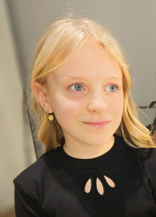 Lovisa Schoeneck, 9 år