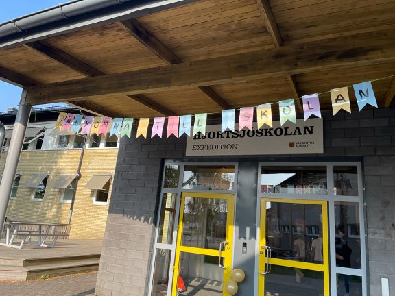 Hjortsjöskolans högstadium riskerar fortfarande vite