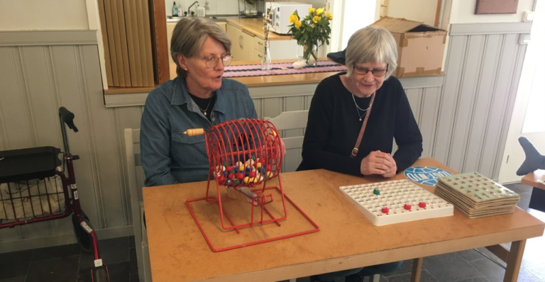 Bildextra: Bingo och korvgrillning när FUB bjöds till Bäckalyckan