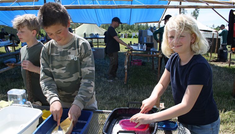 Över 200 barn och unga på SAU-scoutläger i Mölnarp
