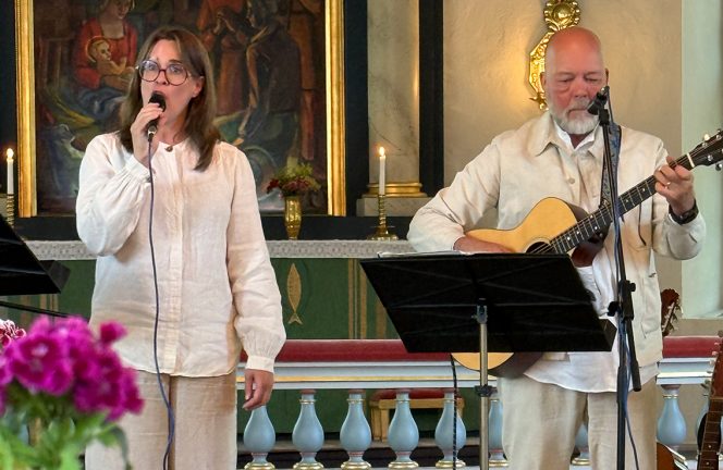 Bildextra: Vägkyrka i Åker summeras