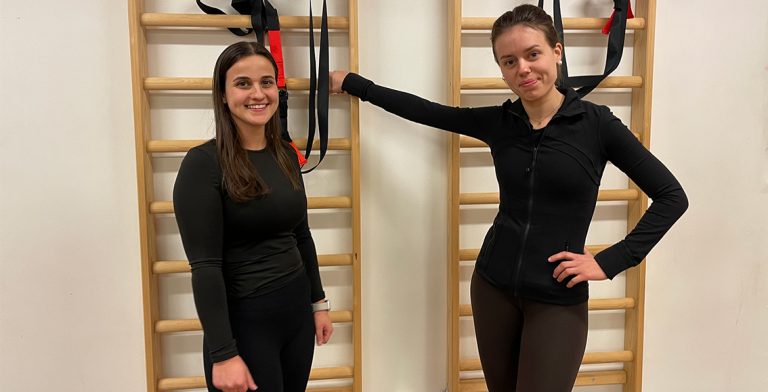 Startade fotbollslag och får pris