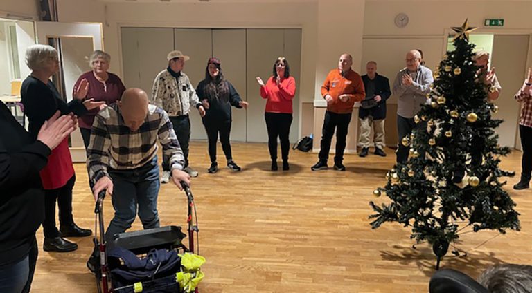 Julgransplundring med FUB