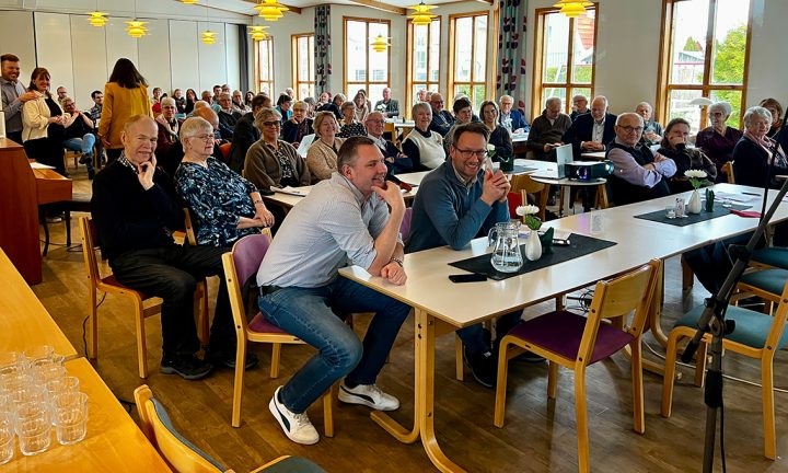 Gemenskap och årsmöte hos Betel