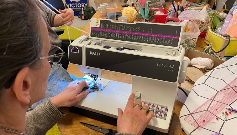 Kreativiteten läker på kvinnoföreningen Victory