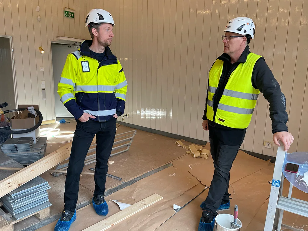 Edwin Krantz, AEM byggkonsult, projektledare och Lars Andersson, Kyrkogårds- och fastighetschef i Byarums Pastorat
