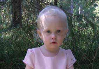 Izabell Rosgren 2 år