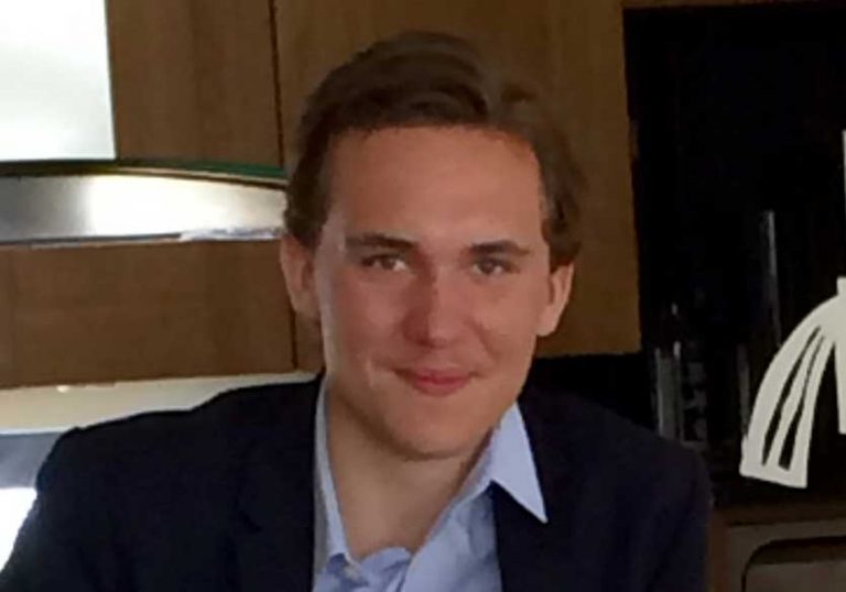 Robin Lindqvist  17 år