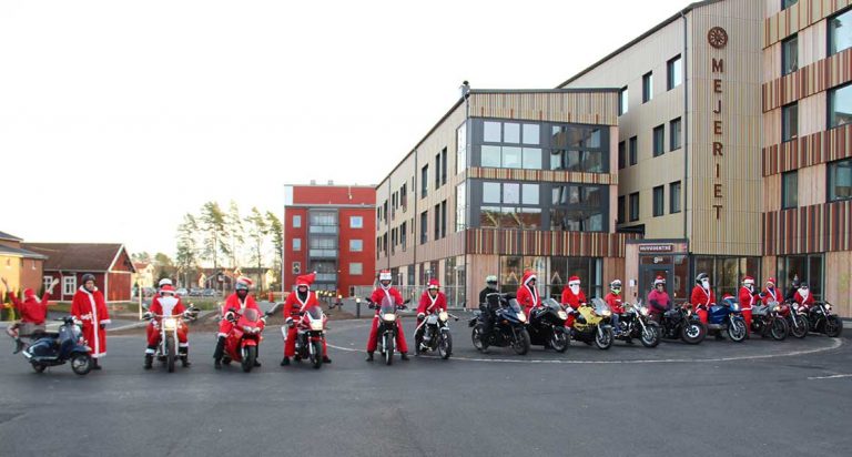 Tomtar på motorcykel