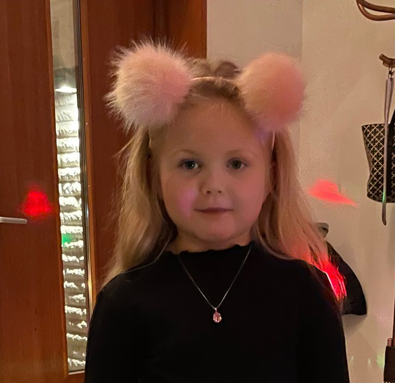 Elsa Carlsson 6 år