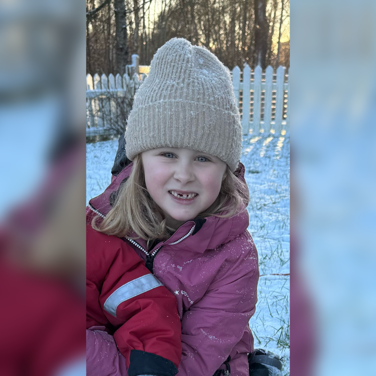 Esther Hellström 7 år